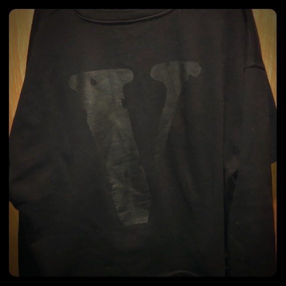 V-lone blackout friends sweatshirt